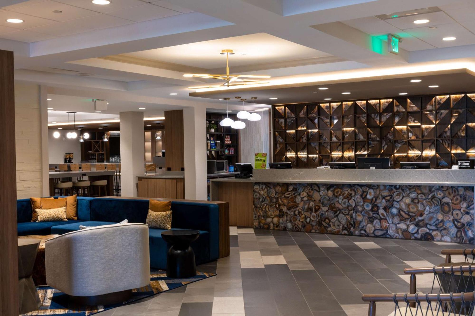 Doubletree By Hilton Tinton Falls-Eatontown Exterior photo